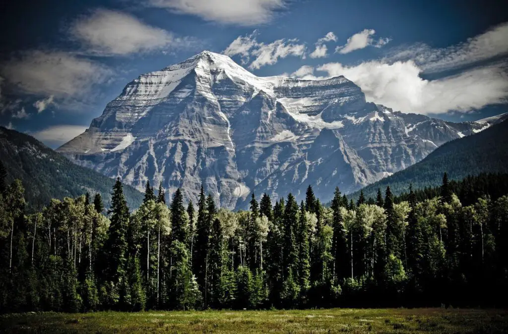 mountain, rocks, mount robson-Places to Visit in Western Canada